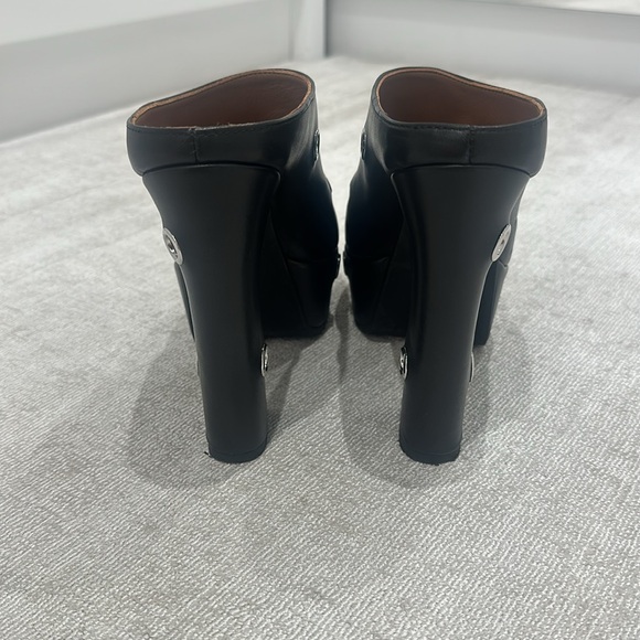 Alaia block heel mule lamb skin maxi eyelets - Picture 5 of 7